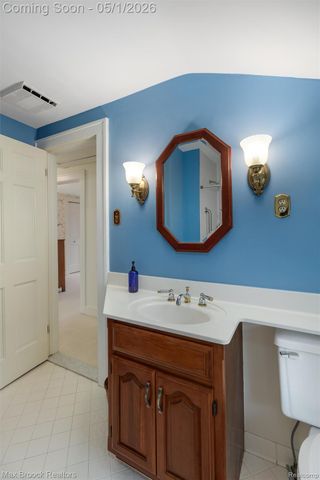 656 S CHESTER Street S, Birmingham, MI 48009