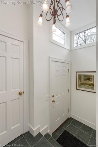 656 S CHESTER Street S, Birmingham, MI 48009