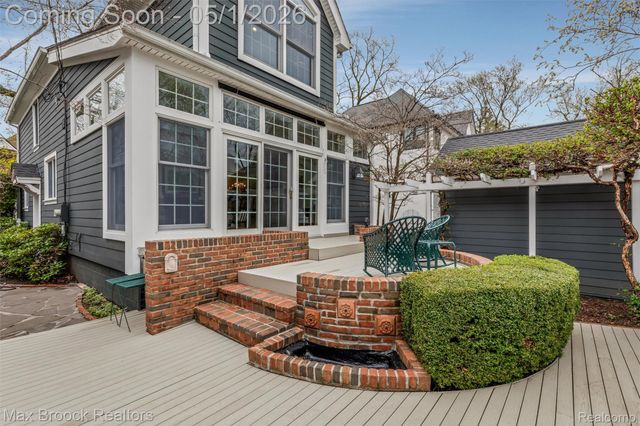 656 S CHESTER Street S, Birmingham, MI 48009