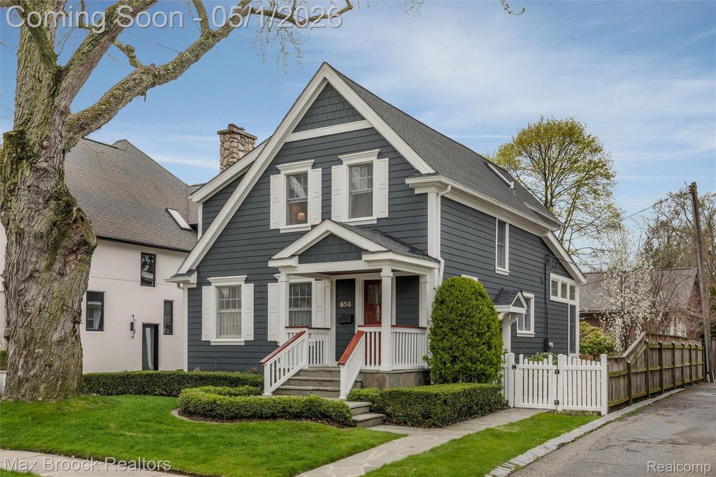 656 S CHESTER Street S, Birmingham, MI 48009