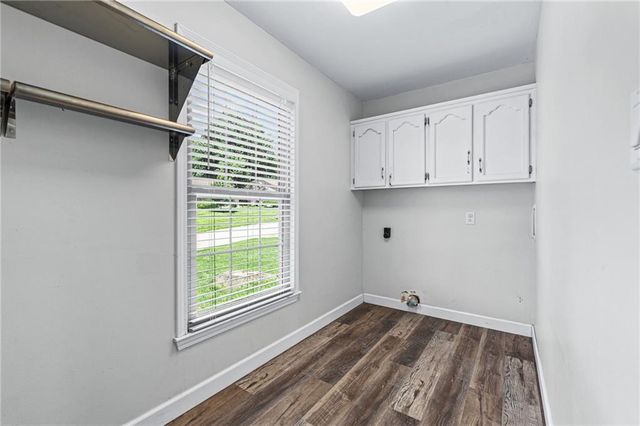 609 Loran Lane, Raymore, MO 64083