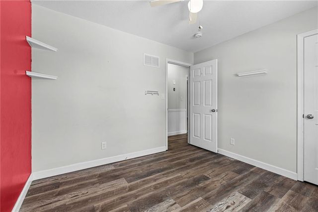 609 Loran Lane, Raymore, MO 64083