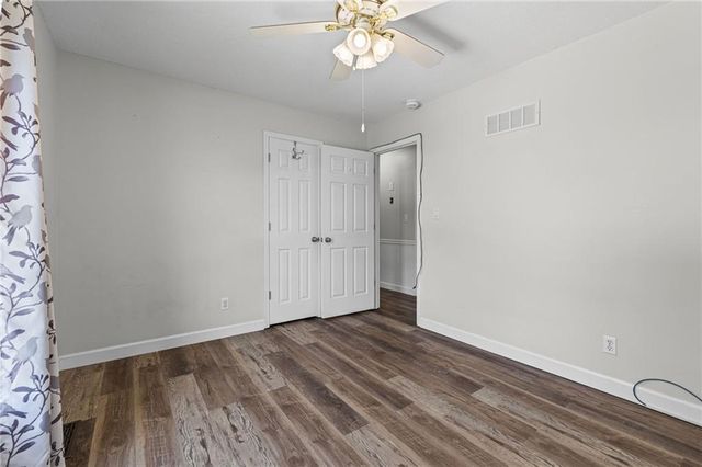 609 Loran Lane, Raymore, MO 64083