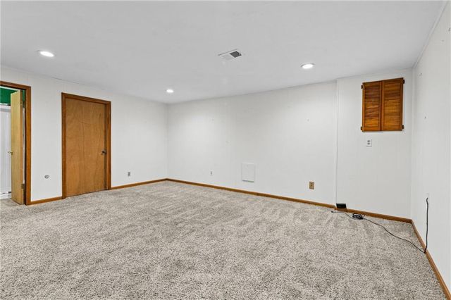 609 Loran Lane, Raymore, MO 64083