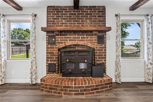 609 Loran Lane, Raymore, MO 64083