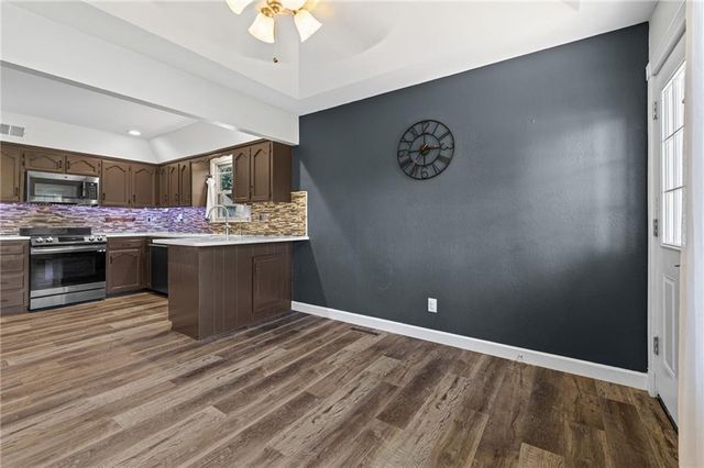 609 Loran Lane, Raymore, MO 64083