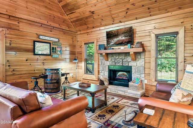 1915 Leatherwood Lane, Sevierville, TN 37862