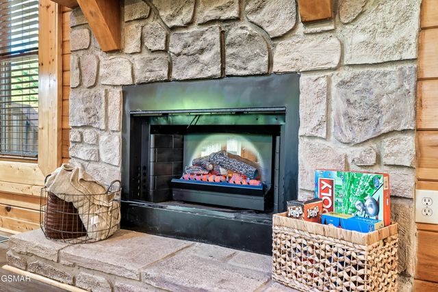 1915 Leatherwood Lane, Sevierville, TN 37862