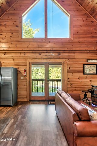 1915 Leatherwood Lane, Sevierville, TN 37862