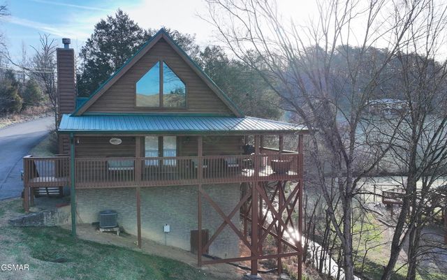1915 Leatherwood Lane, Sevierville, TN 37862