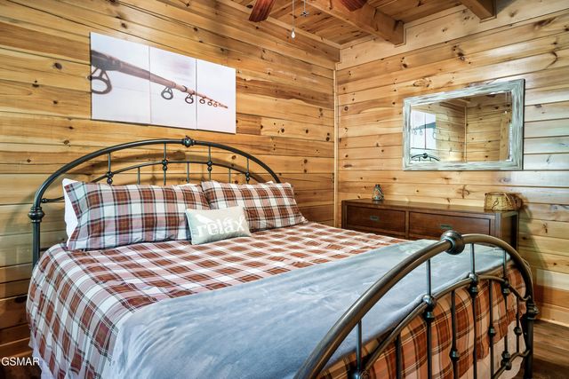 1915 Leatherwood Lane, Sevierville, TN 37862