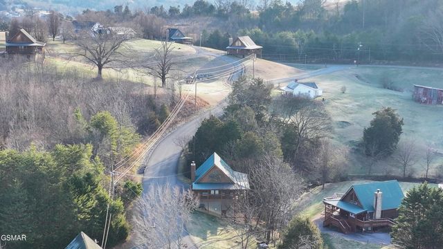 1915 Leatherwood Lane, Sevierville, TN 37862