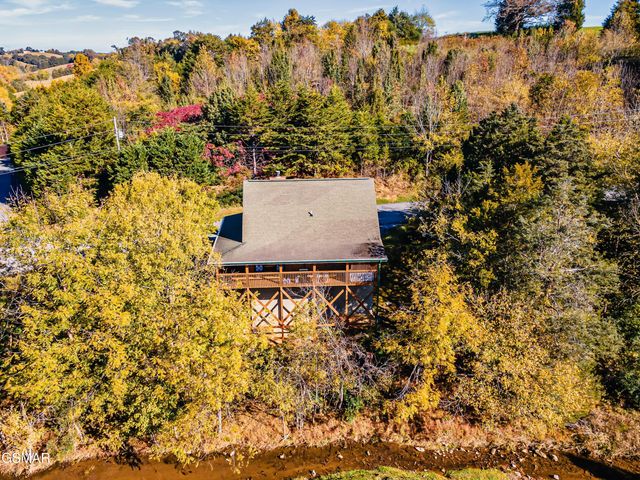 1915 Leatherwood Lane, Sevierville, TN 37862