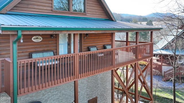 1915 Leatherwood Lane, Sevierville, TN 37862