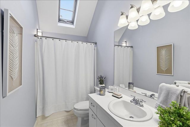 100 Mid-Iron Way UNIT 7027, Mashpee, MA 02649