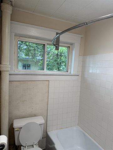 782 Evanston Avenue, Muskegon, MI 49442