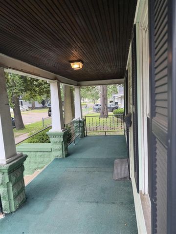 782 Evanston Avenue, Muskegon, MI 49442