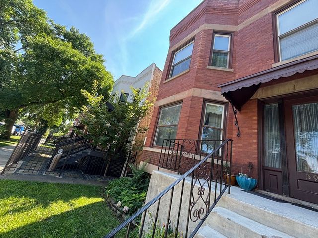 3928 N Albany Avenue 1, Chicago, IL 60618