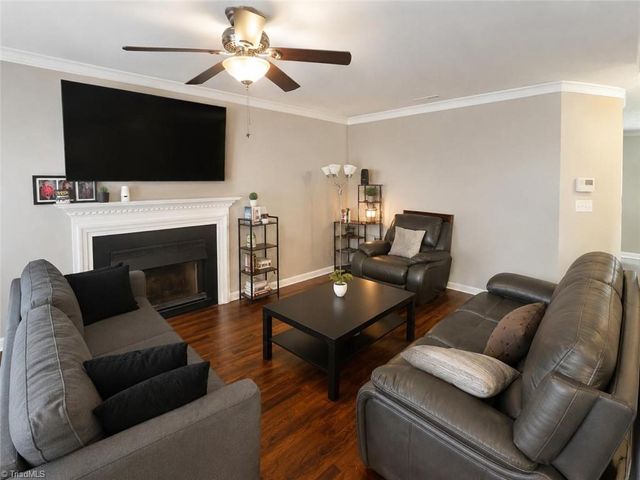 4321 Oak Glen Drive, Winston-salem, NC 27107