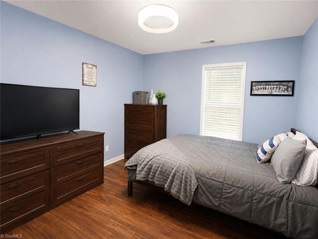 4321 Oak Glen Drive, Winston-salem, NC 27107