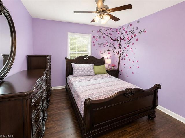 4321 Oak Glen Drive, Winston-salem, NC 27107