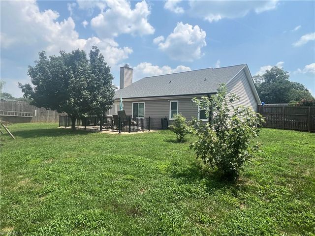 4321 Oak Glen Drive, Winston-salem, NC 27107