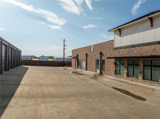 5536 Fm 933 102, Whitney, TX 76692