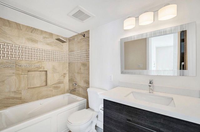 137 Golden Isles Dr 1006, Hallandale Beach, FL 33009