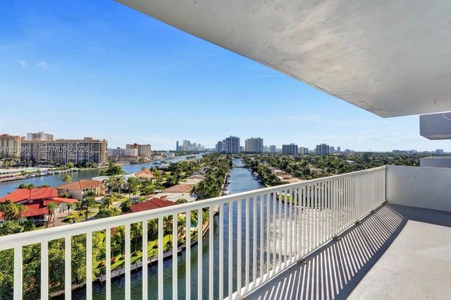 137 Golden Isles Dr 1006, Hallandale Beach, FL 33009