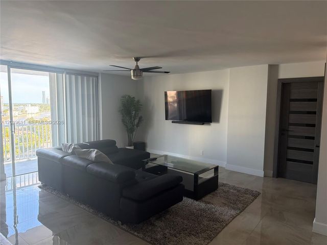 137 Golden Isles Dr 1006, Hallandale Beach, FL 33009