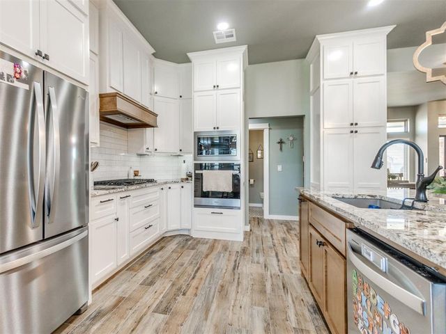 417 E Raleigh Terrace, Mustang, OK 73064