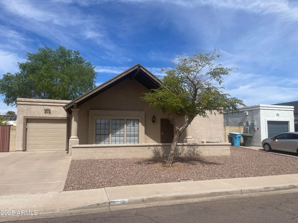 4226 W MICHIGAN Avenue, Glendale, AZ 85308