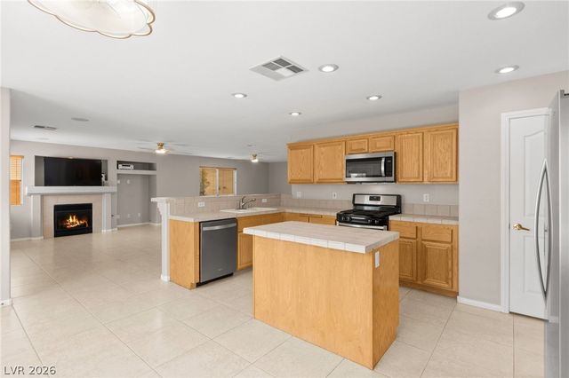 7736 Golden Filly Street, Las Vegas, NV 89131