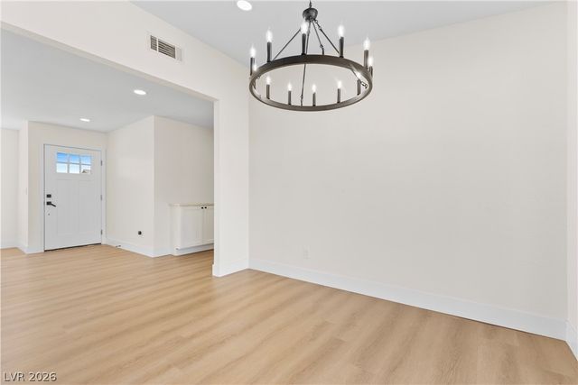 5595 Chestnut Street, Las Vegas, NV 89119