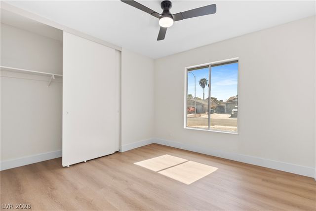 5595 Chestnut Street, Las Vegas, NV 89119