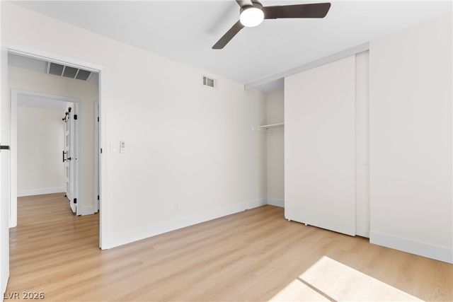 5595 Chestnut Street, Las Vegas, NV 89119