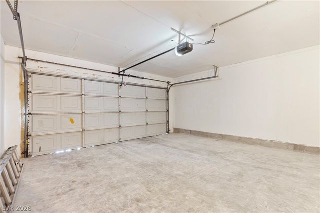 5595 Chestnut Street, Las Vegas, NV 89119