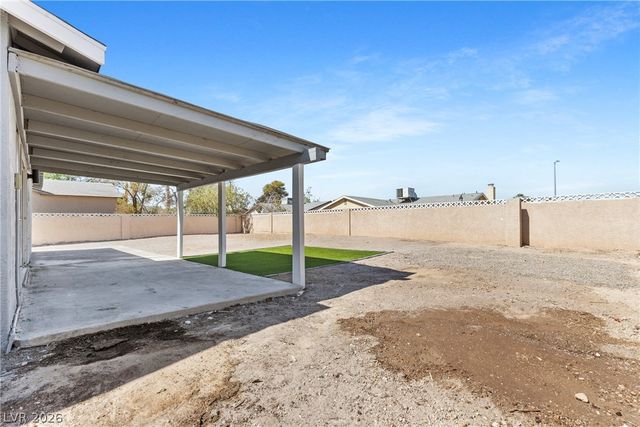 5595 Chestnut Street, Las Vegas, NV 89119