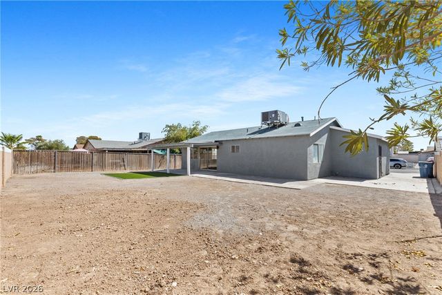 5595 Chestnut Street, Las Vegas, NV 89119