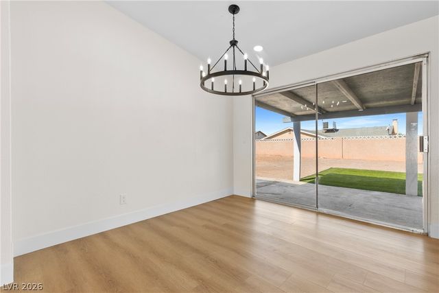 5595 Chestnut Street, Las Vegas, NV 89119