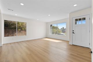 5595 Chestnut Street, Las Vegas, NV 89119