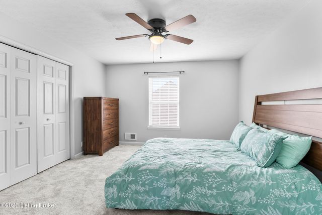 8806 Brittany Dr, Louisville, KY 40220