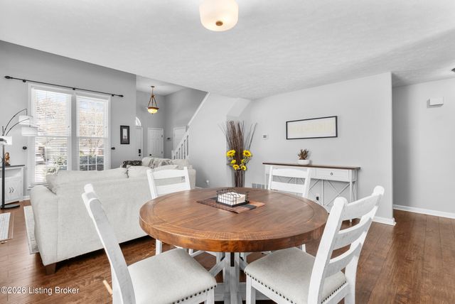 8806 Brittany Dr, Louisville, KY 40220