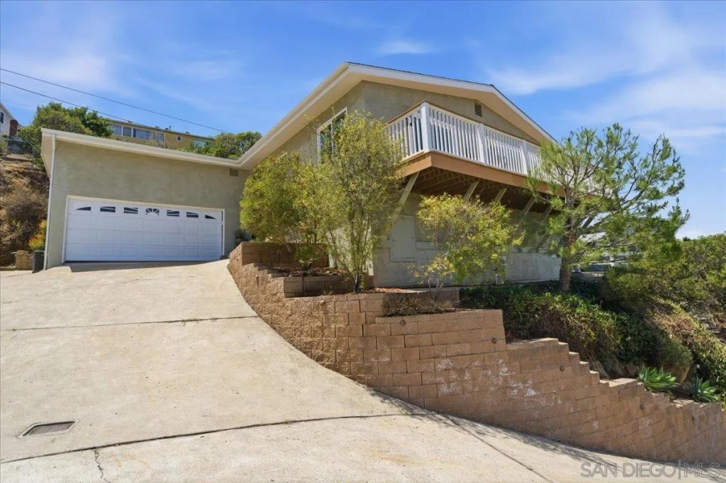 4322 Beverly Drive, La Mesa, CA 91941