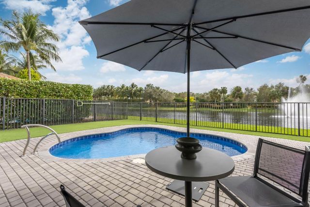 9319 Eden Roc Court, Delray Beach, FL 33446