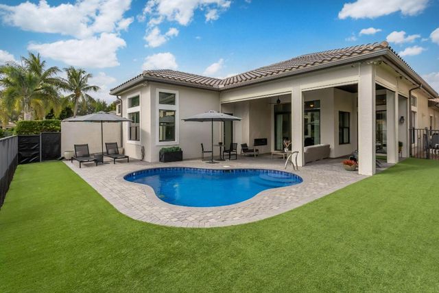 9319 Eden Roc Court, Delray Beach, FL 33446