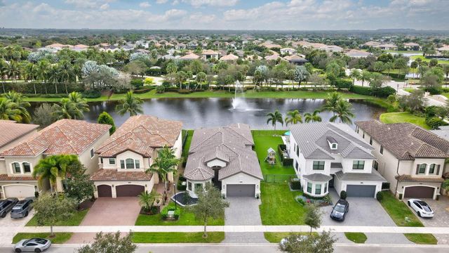 9319 Eden Roc Court, Delray Beach, FL 33446