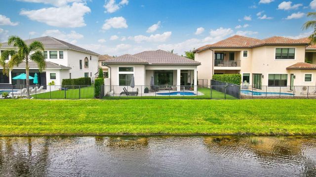 9319 Eden Roc Court, Delray Beach, FL 33446