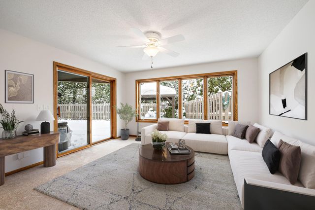 12755 42nd Place N, Plymouth, MN 55442