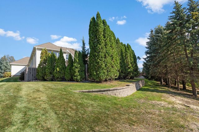 12755 42nd Place N, Plymouth, MN 55442